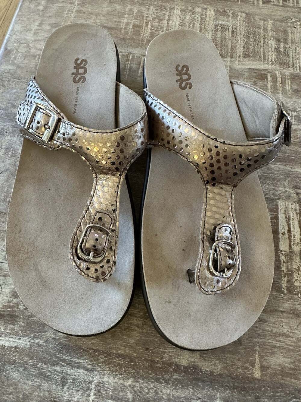 SAS Women’s Rose Gold Leather Thong Sandals Buckle Adjustable Strap M 10